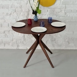 JUBI Racetrack Ovaler Esstisch 75x100cm Eschenholz